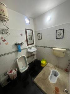 Image of 1040 Sq.ft 3.5 BHK Independent House for sale in Sarojini Nagar, Lucknow for Rs. 5500000