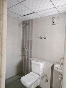 Bedroom Two Image of 2000 Sq.ft 3 BHK Apartment / Flat for rent in Vikram Golf View Condos by Vikram Properties And Builder, Sector 19 Dwarka New Delhi for Rs. 65000