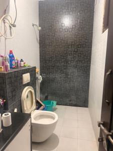 Bathroom Image of 450 Sq.ft 1 BHK Independent House for rent in Sector 30 Noida for Rs. 18000