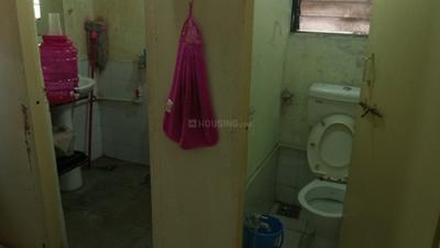 Deccan apartment Bathroom 1