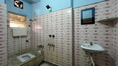 Image of 860 Sq.ft 2 BHK Apartment / Flat for rent in Naktala, Kolkata for Rs. 14000