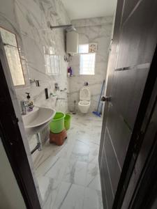 Bathroom Image of 1700 Sq.ft 3 BHK Apartment / Flat for rent in Pratap Nagar Nagpur for Rs. 45000