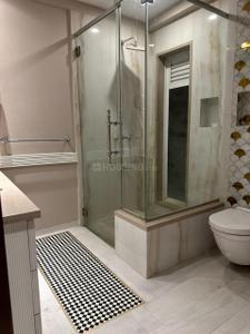 Bathroom Image of 2300 Sq.ft 4 BHK Apartment / Flat for sale in Hiranandani Gardens Octavius, Powai Mumbai for Rs. 100000000