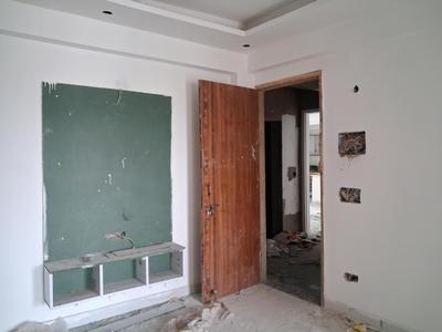 Living Room Image of 950 Sq.ft 2 BHK Apartment / Flat for sale in Sector 101 Noida for Rs. 4500000