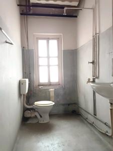 Common Bathroom Three Image of 3694 Sq.ft 5 BHK Builder Floor for sale in Alipore Kolkata for Rs. 30100000