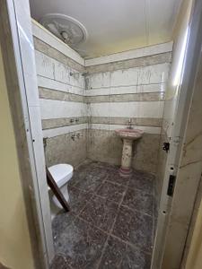Bathroom Image of 150 Sq.ft 1 RK Apartment / Flat for rent in Rajpur Khurd Extension New Delhi for Rs. 12000