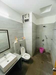 Bathroom Image of 5200 Sq.ft 8 BHK Independent House for rent in Shahpura Bhopal for Rs. 75000