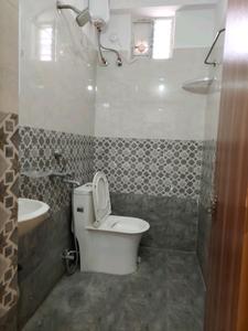 Common Bathroom Image of 600 Sq.ft 1 BHK Apartment / Flat for rent in Kondapur Hyderabad for Rs. 27000