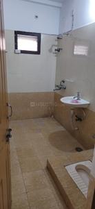 Bathroom Image of 1600 Sq.ft 3 BHK Apartment / Flat for rent in Himayath Nagar Hyderabad for Rs. 32000