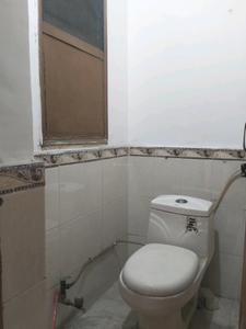 Common Bathroom Two Image of 1150 Sq.ft 2 BHK Apartment / Flat for sale in Paschim Vihar New Delhi for Rs. 13000000