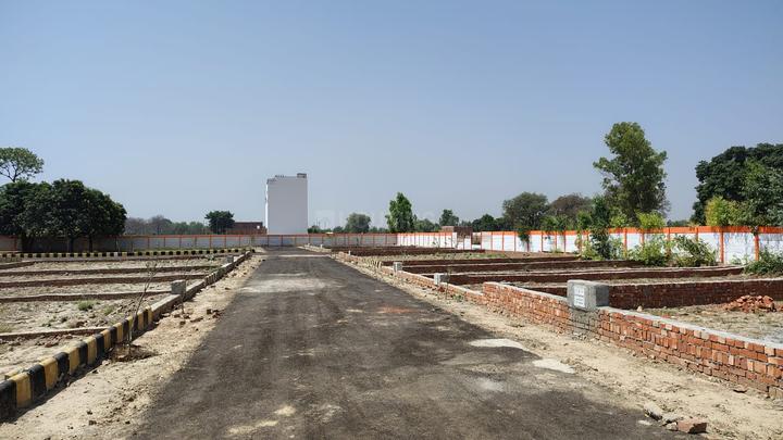 Gosainganj Main Image 1