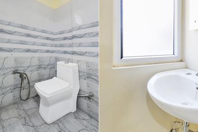 Bathroom Image of Super Hotel O Bolligudem in Chengicherla, Hyderabad