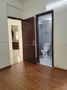 Bedroom Image of 1301 Sq.ft 3 BHK Apartment / Flat for rent in Amrapali Verona Heights, Noida Extension Greater Noida for Rs. 21000