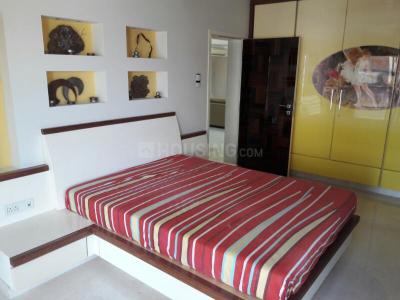 Bedroom Image of 3500 Sq.ft 4 BHK Apartment / Flat for rent in Wadhwa Vijay Golden Peak, Khar West Mumbai for Rs. 500000