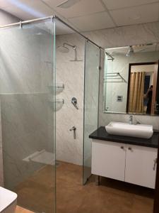 Bathroom Image of 3235 Sq.ft 4 BHK Apartment / Flat for rent in Aradhya Shri Bharat Vatika, Adarsh Gram Rishikesh for Rs. 70000