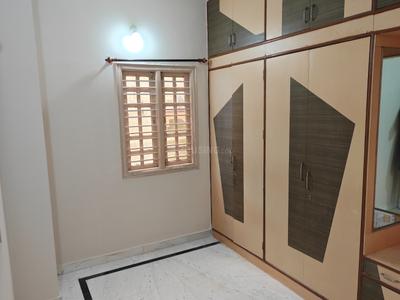 Bedroom Image of 750 Sq.ft 2 BHK Independent House for rent in Adugodi Bengaluru for Rs. 24000