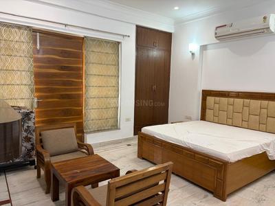 Bedroom Image of 3300 Sq.ft 3 BHK Builder Floor for rent in Sector 46 Noida for Rs. 68000