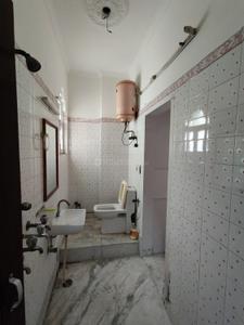 Image of 1100 Sq.ft 3 BHK Builder Floor for rent in Ramesh Nagar, New Delhi for Rs. 32000