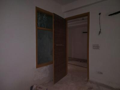 Bedroom Image of 650 Sq.ft 2 BHK Apartment / Flat for sale in Sangam Vihar New Delhi for Rs. 3100000