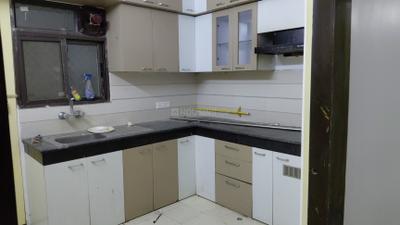 Kitchen Image of 1650 Sq.ft 3 BHK Apartment / Flat for rent in Sushant Golf City Lucknow for Rs. 18000