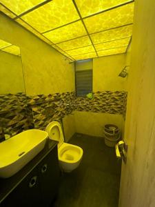Bathroom Image of 968 Sq.ft 3 BHK Apartment / Flat for sale in Ambuja Utalika Effieciency And Comfort, Mukundapur Kolkata for Rs. 13000000
