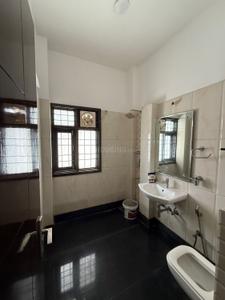 Bathroom Image of 5000 Sq.ft 4.5 BHK Independent House for rent in DLF DLF Garden City Floors Phase 4, DLF Phase 4 Gurgaon for Rs. 110000