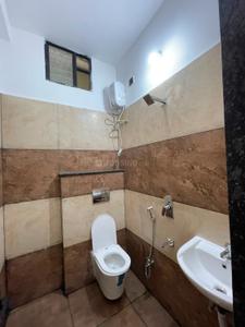 Bathroom Image of 1500 Sq.ft 1 RK Apartment / Flat for rent in Mahalakshmi Nagar Indore for Rs. 15000