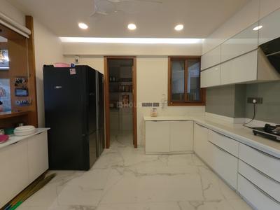 Kitchen Image of 3825 Sq.ft 4 BHK Apartment / Flat for sale in Science City Ahmedabad for Rs. 39100000