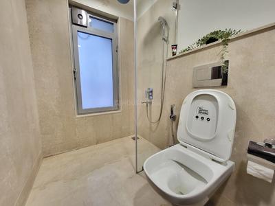 Bathroom Image of 1400 Sq.ft 3 BHK Apartment / Flat for sale in Piramal Aranya, Byculla Mumbai for Rs. 60000000