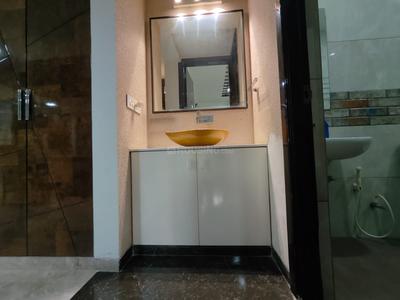 Bathroom Image of 4275 Sq.ft 4 BHK Villa for sale in Science City Ahmedabad for Rs. 150000000