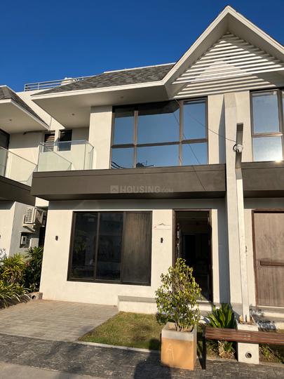 Shagun Mulberry Homes Main Image 1