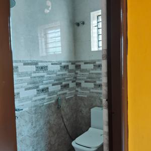 Image of 2000 Sq.ft 3 BHK Independent House for rent in Palavakkam, Sholinganallur, Chennai for Rs. 35000