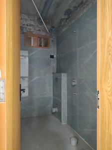 Trinity Trio Common Bathroom 4