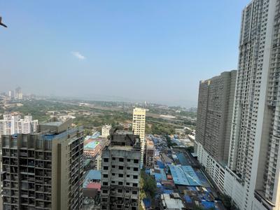Balcony Image of 800 Sq.ft 2 BHK Apartment / Flat for rent in Piramal Aranya, Byculla Mumbai for Rs. 130000