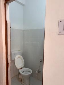 Bathroom Image of 800 Sq.ft 2 BHK Apartment / Flat for rent in Awas Vikas Colony Ayodhya for Rs. 15000