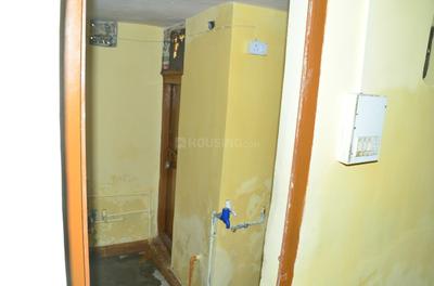 Bathroom Image of 1500 Sq.ft 3 BHK Apartment / Flat for rent in Cooperative Colony Bokaro for Rs. 15000