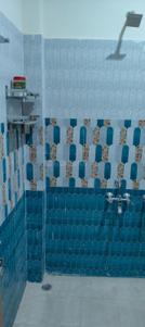 Bathroom Image of 1600 Sq.ft 3 BHK Independent House for rent in Sultanpur Road Lucknow for Rs. 17000