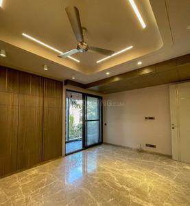 Bedroom Image of 2600 Sq.ft 4 BHK Builder Floor for sale in Model Town New Delhi for Rs. 40000000
