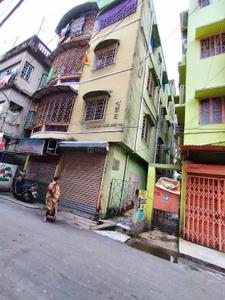 Image of 750 Sq.ft 2 BHK Apartment / Flat for rent in Airport Gate no. 1, Kolkata for Rs. 10000