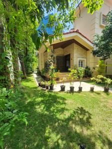 5 BHK Independent House