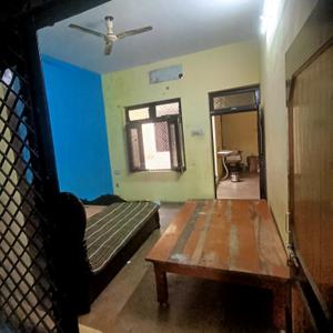 Hall Image of 900 Sq.ft 2 BHK Independent House for rent in Jhusi Allahabad for Rs. 13000