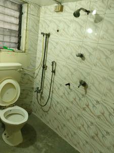 Common Bathroom Image of 1050 Sq.ft 2 BHK Apartment / Flat for rent in Kalpana Park, Airoli Navi Mumbai for Rs. 30000