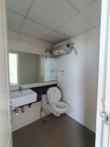 Bathroom Image of 1935 Sq.ft 3 BHK Apartment / Flat for rent in Bestech Park View Spa Next, Sector 67 Gurgaon for Rs. 59999