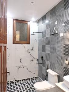 Common Bathroom Image of 2250 Sq.ft 4 BHK Builder Floor for sale in Property Concept Luxury Builder Floor, Sector 85 Faridabad for Rs. 22000000