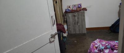 Bedroom Image of 900 Sq.ft 3 BHK Apartment / Flat for sale in Vikaspuri New Delhi for Rs. 9500000