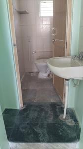 Bathroom Image of 600 Sq.ft 1 BHK Builder Floor for rent in Adugodi Bengaluru for Rs. 25000