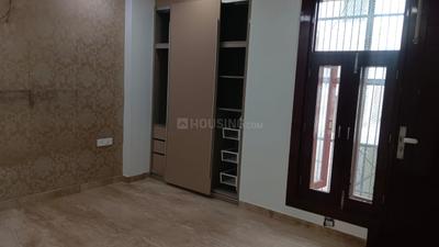 Bedroom Image of 1900 Sq.ft 3 BHK Builder Floor for rent in Preet Vihar New Delhi for Rs. 45000