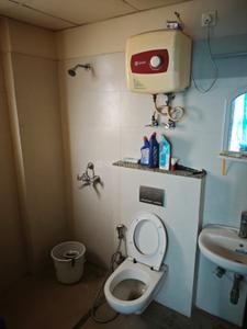 Bathroom Image of 1009 Sq.ft 2 BHK Apartment / Flat for sale in Mahima Bellevista, Jagatpura Jaipur for Rs. 6200000