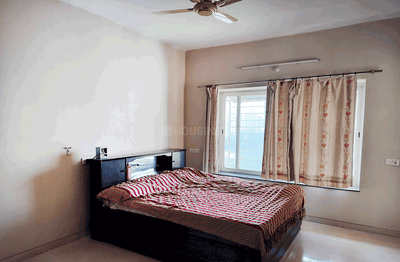 Bedroom Image of Mirchandani Palms Apartment-Rahatani in Rahatani, Pune
