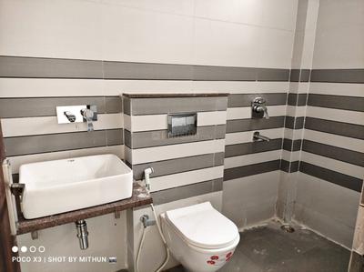 Bathroom Image of 1755 Sq.ft 3 BHK Independent House for rent in Shastripuram Agra for Rs. 21000